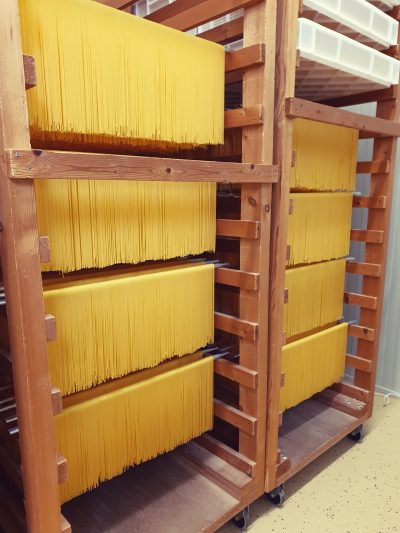 Spaghetti im Trockengestell