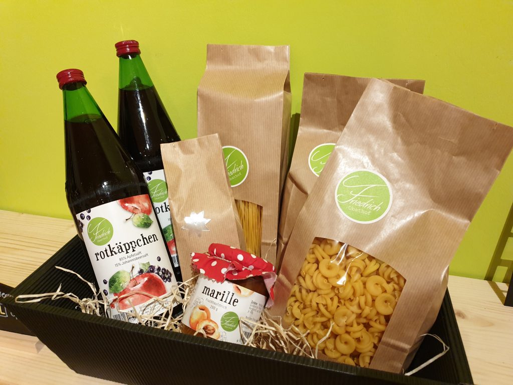 Geschenkkörbe können gerne bei uns zusammengestellt werden